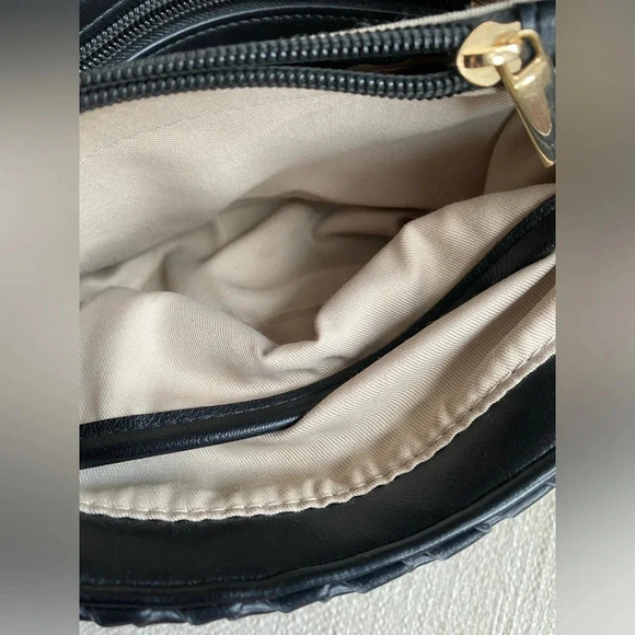 Sondra Roberts Squared Bag Women’s Woven Purse Black Crossbody Flap Gold Chain - Picture 4 of 8